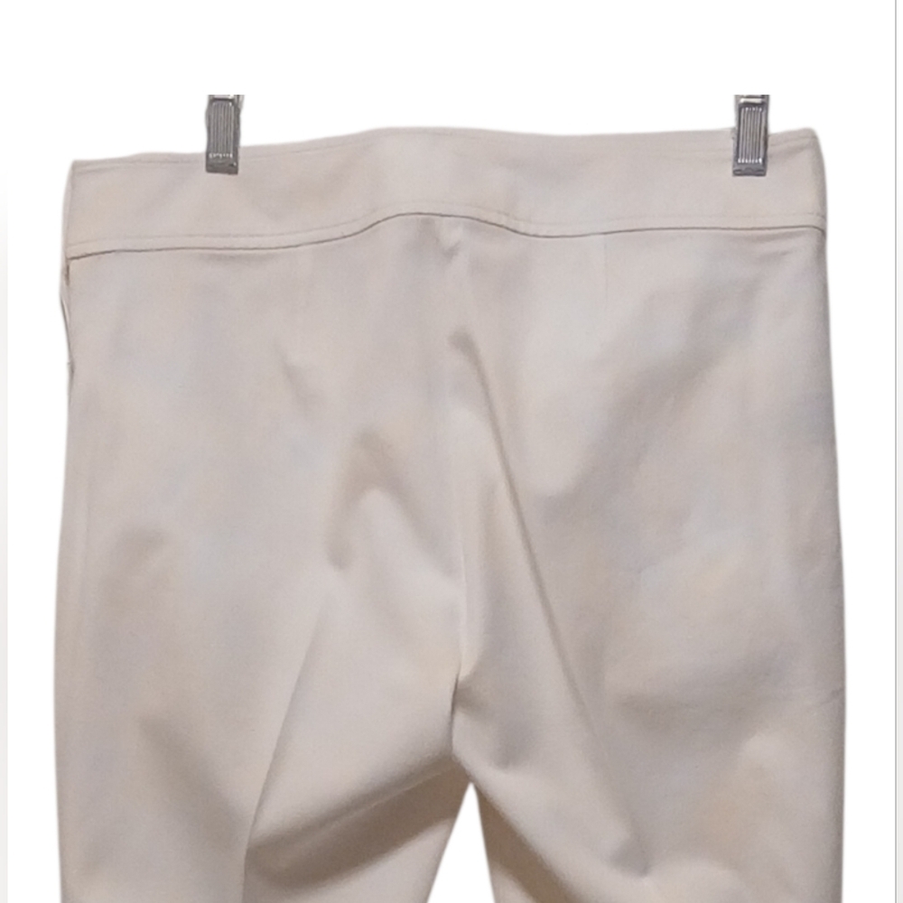 Lauren Ralph Lauren - Ivory Colored Ankle Pants W/2 Buttons & 7" Zipper, Size 6 - Picture 7 of 7